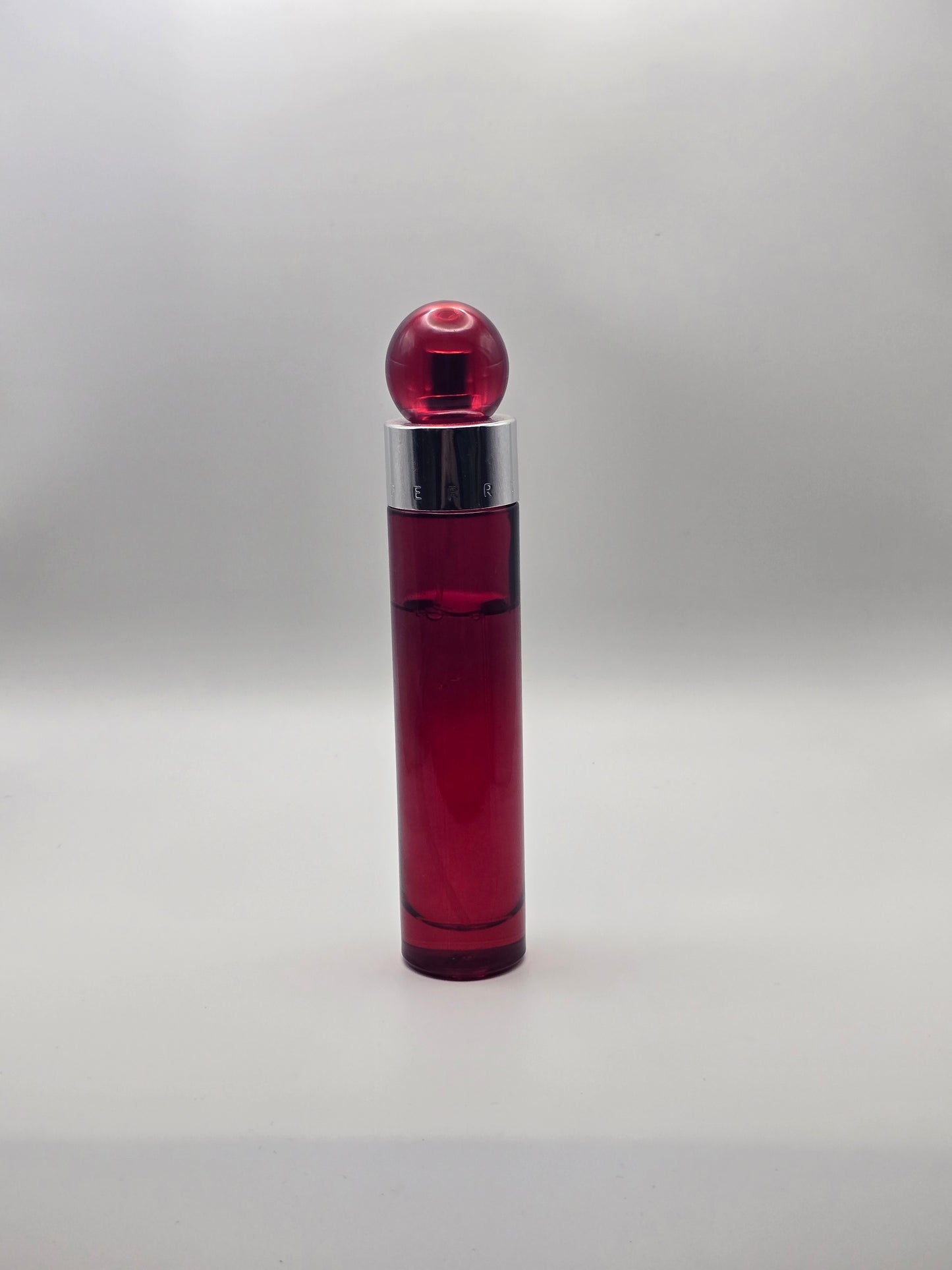 Perry Ellis 360° Red